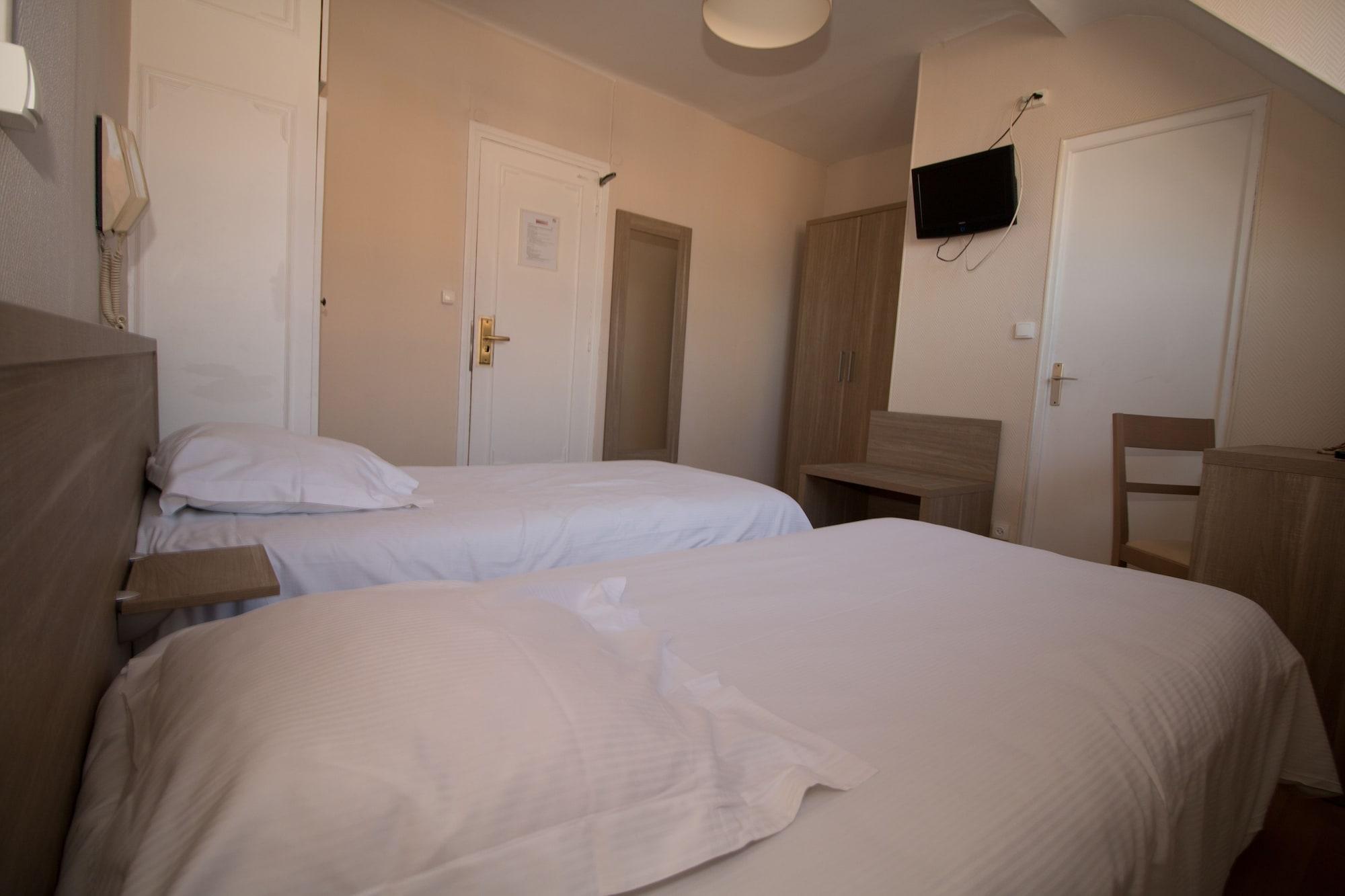 Hotel Pacific كاليه المظهر الخارجي الصورة