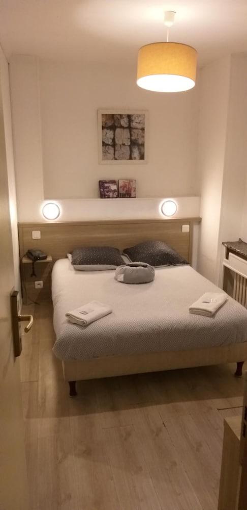 Hotel Pacific كاليه المظهر الخارجي الصورة