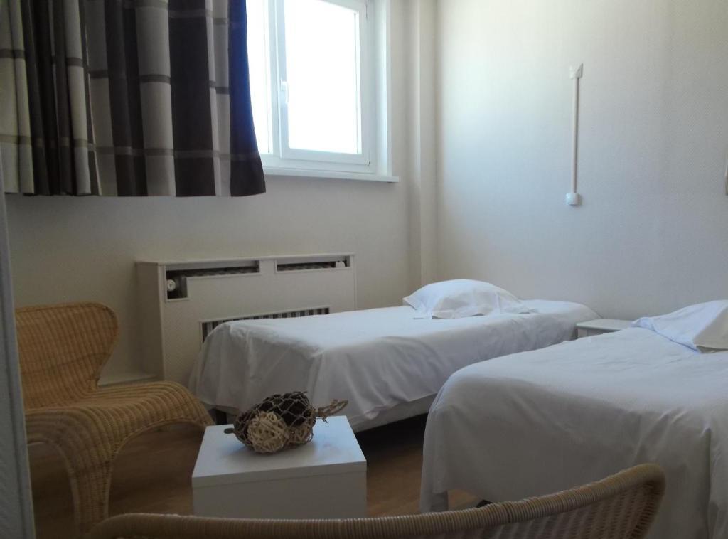 Hotel Pacific كاليه الغرفة الصورة