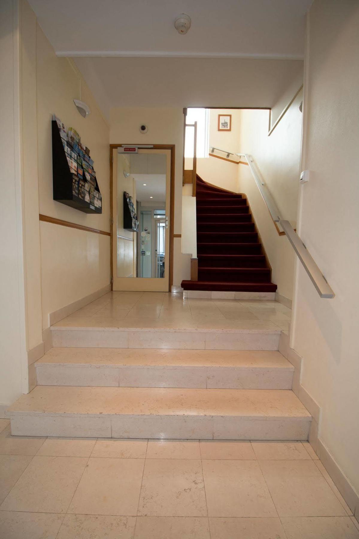 Hotel Pacific كاليه المظهر الخارجي الصورة